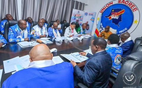 Une nouvelle ère pour l’Union Sacrée : Tshisekedi enclenche la refondation politique