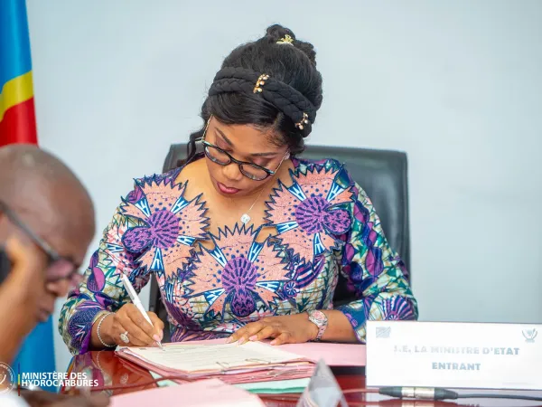 Le pouvoir comme service : Acacia Bandubola, une voix qui construit